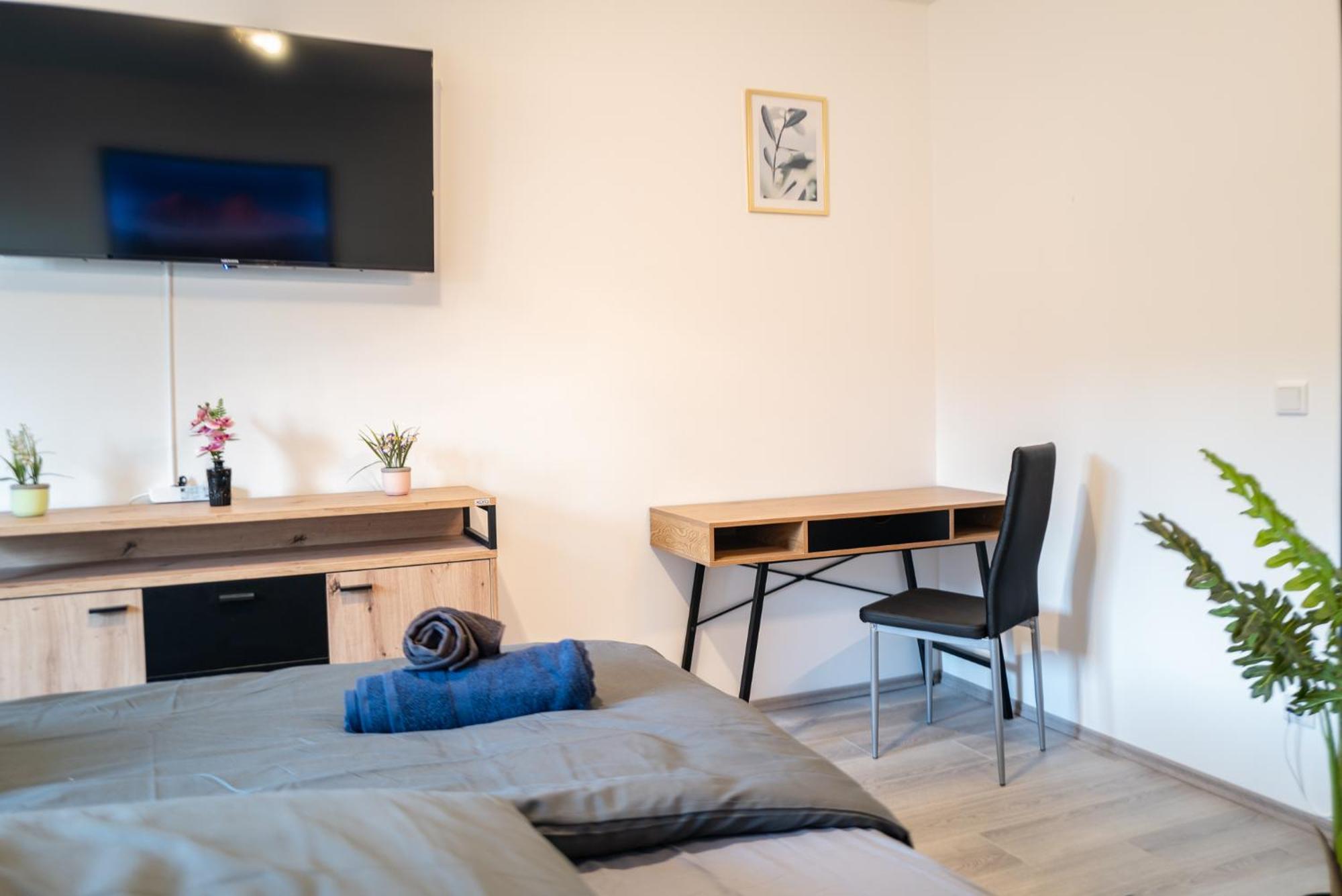 #412 Komfortable, Stilvolle Wohnung Fuer 6 Personen Mülheim an der Ruhr Extérieur photo
